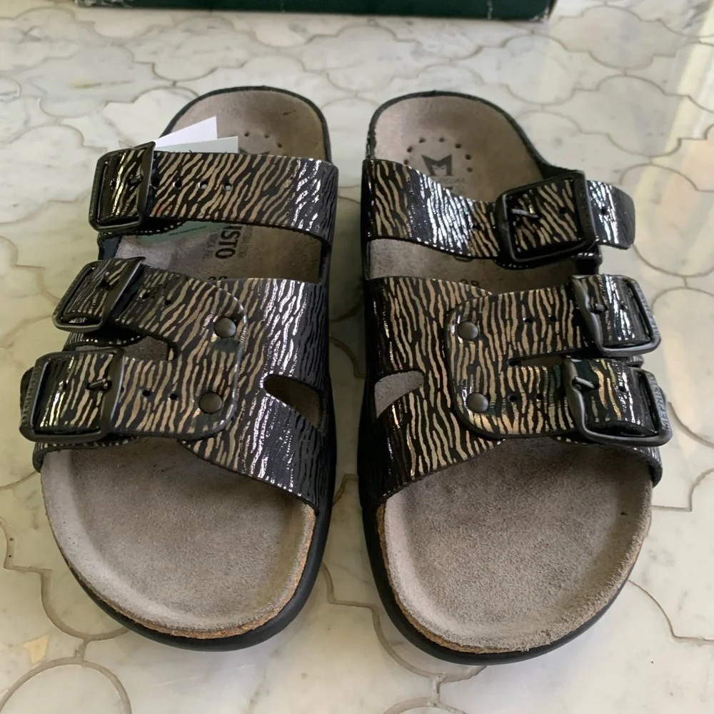Mephisto Zach Fit size 8 (38) NWT